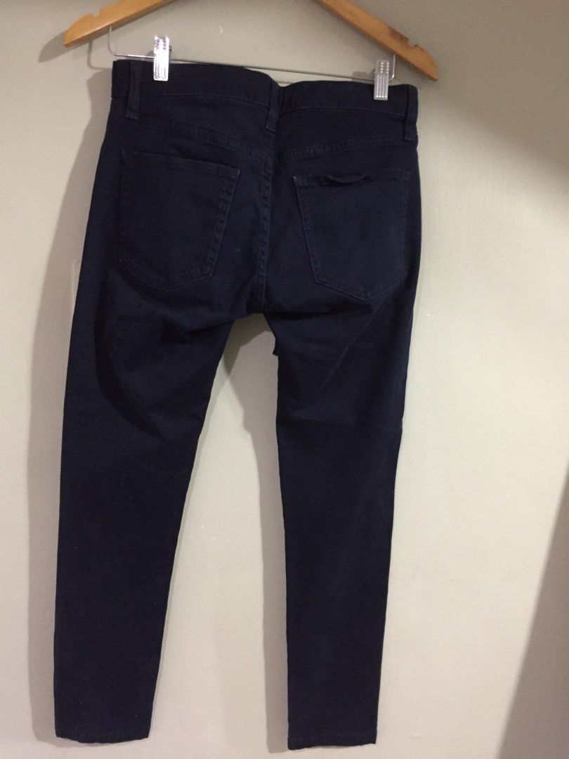 Uniqlo Smart Pants - Stretch (Category: Other Bottoms) located in Cainta. Submitted by mxlimited (Listing ID 1210452245, Image 2). Description: Uniqlo Smart Pants - Stretch Color : Navy Size : Medium ( Waist - 30 , Length 35 ) Fabric : 96 % Cotton 4 % Spandex Condition: 97 % in good condition, no issues Rfs : Bought bigger size Payment: Gcash, Bdo .