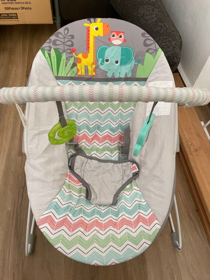 Bright starts giggle & see safari hot sale vibrating bouncer
