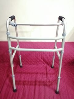 WALKER Without Wheels (FOR ADULTS) : Easy-to-use, Lightweight, Foldable & Adjustable Medical Supply Garage Sale