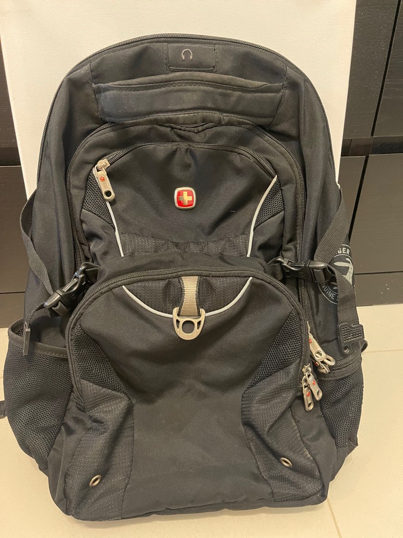 Wenger Backpack, Men's Fashion, Bags, Backpacks on Carousell