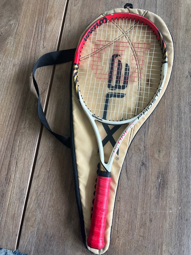 Wilson Graphite Junior Racquet, Sports Equipment, Sports & Games