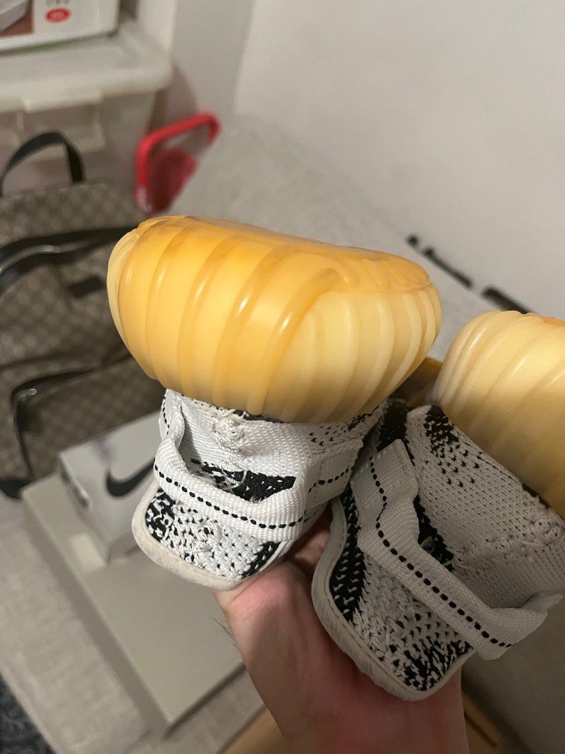 yeezy zebra lc