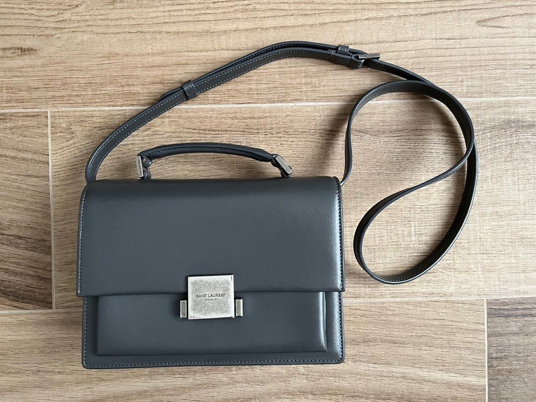 Saint laurent best sale bellechasse shoulder bag