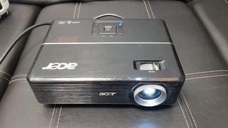Acer P1203 projector 3100 lumens DLP bright display hdmi ready