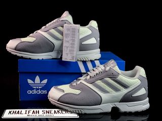 (Category: ) located in . Submitted by khalifahsneakers (Listing ID 1194151054, Image 1). Description: .