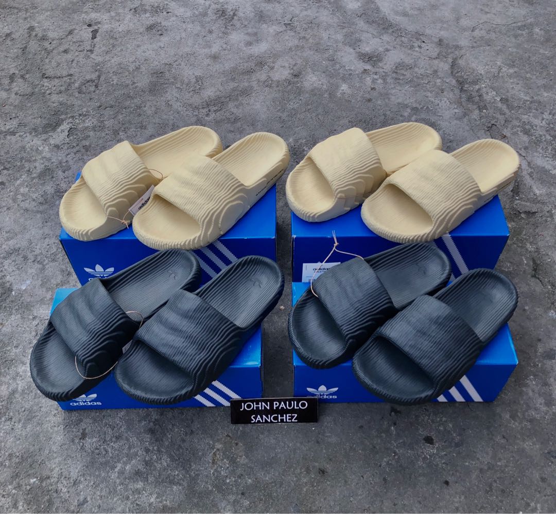 adilette slides