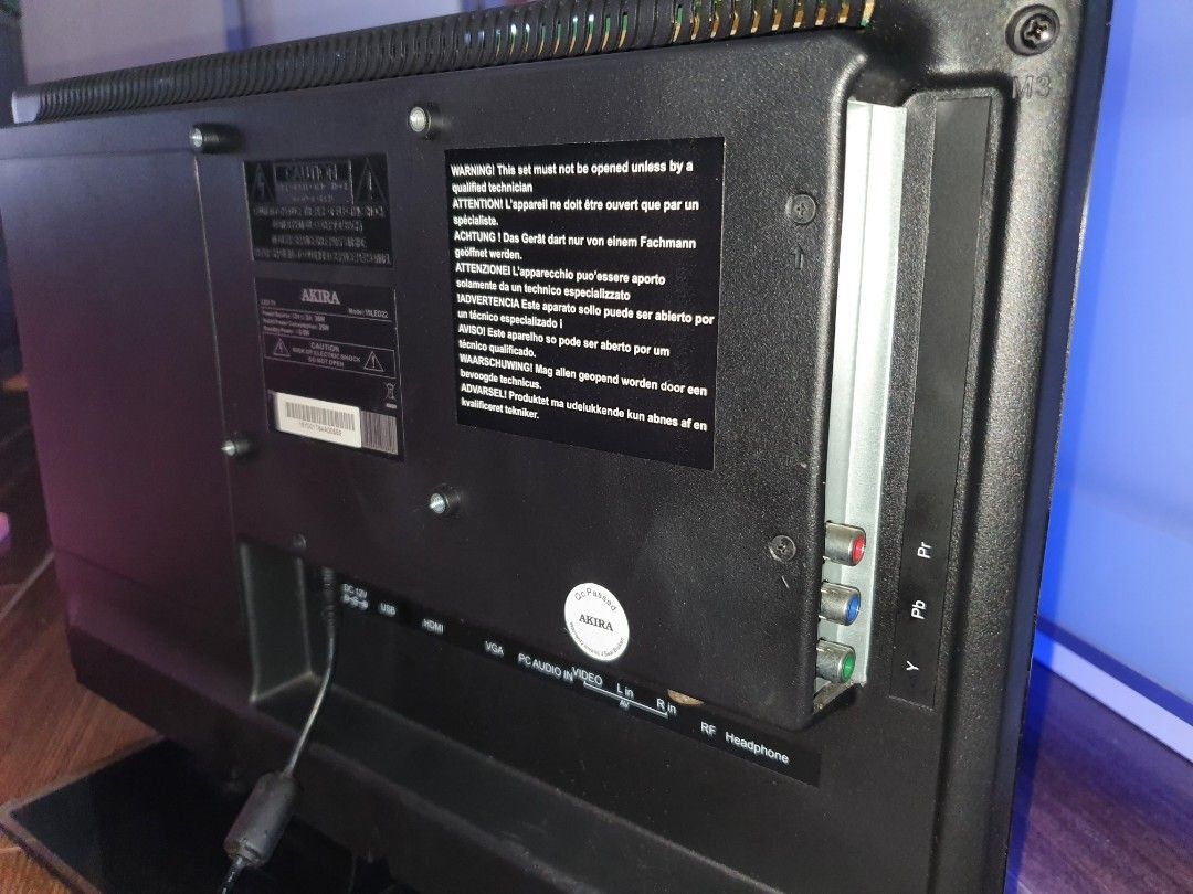 Akira LED TV 19 Inch ( non Digital), TV & Home Appliances, TV