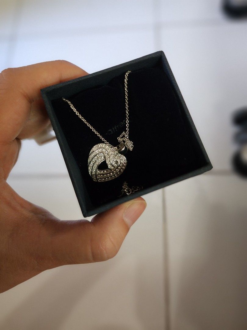 ラッピング無料 Ed Hardy Cross Necklace 未使用 lps.aliancamadeiras