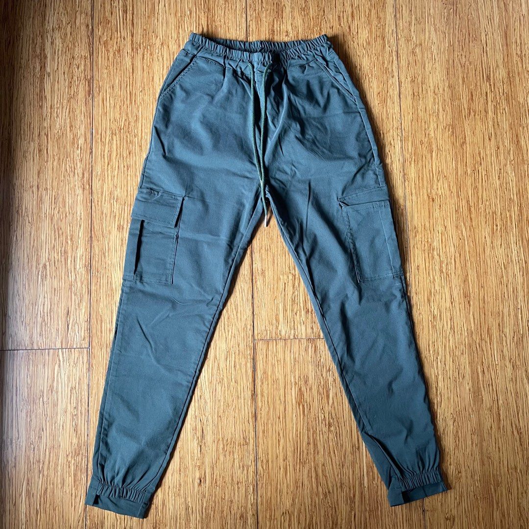 Army green cargo joggerr pants, Women's Fashion, Bottoms, Jeans on