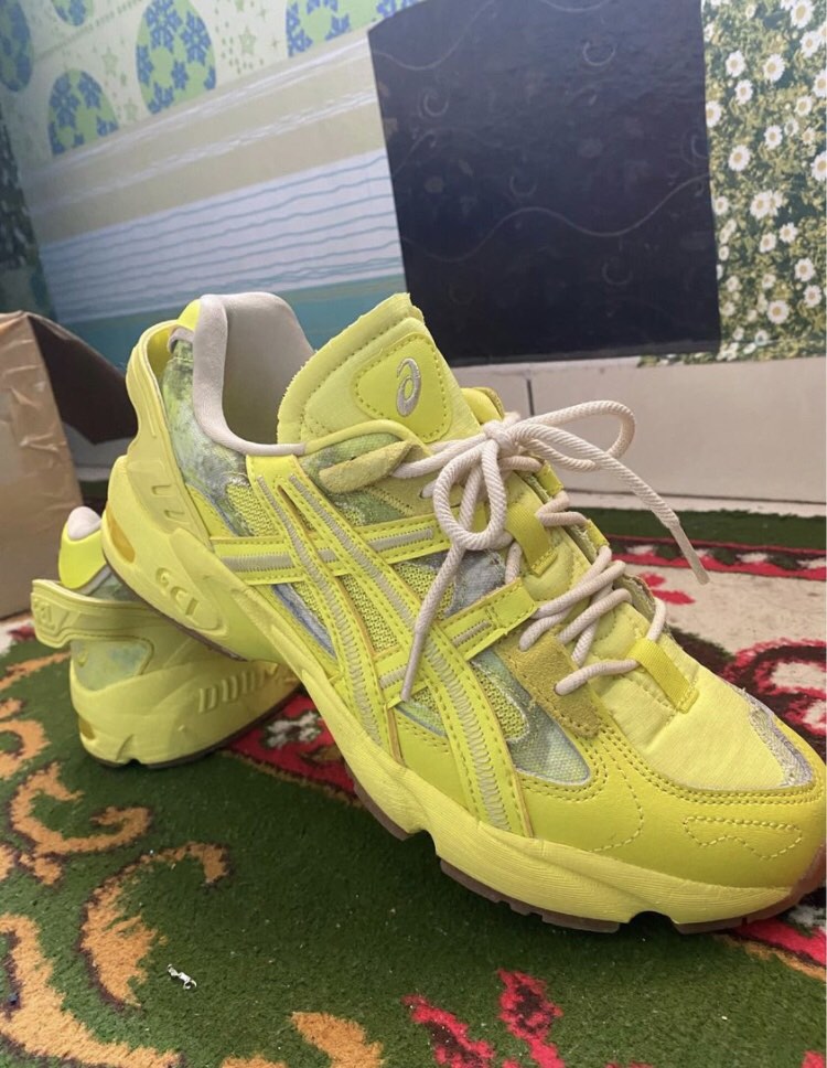 Asics gel kayano 5 re Men s Fashion Footwear Sneakers on Carousell
