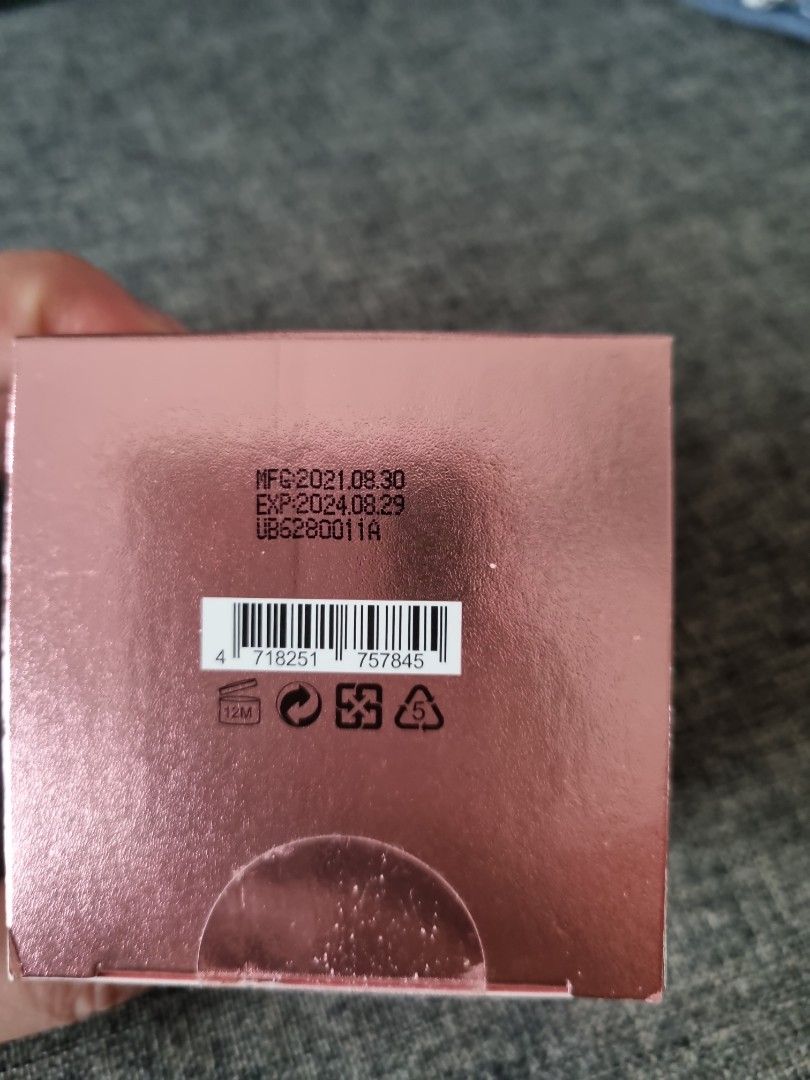 Azelaic Acid Brightening Mask 30g, Beauty & Personal Care, Face, Face Care on Carousell