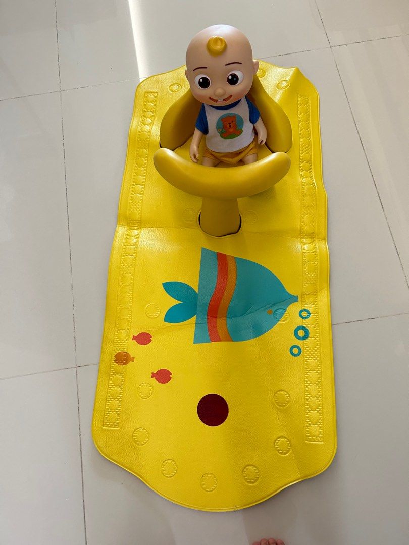 Baby shower chair and mat, Babies & Kids, Bathing & Changing, Bathtub