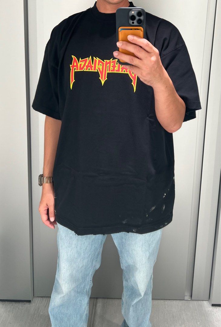 BALENCIAGA MEN'S METAL TSHIRT OVERSIZED IN BLACK, Men's Fashion, Tops