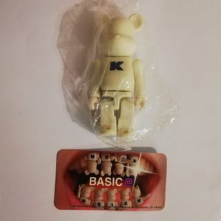 Bearbrick Series 4 字母 K 字