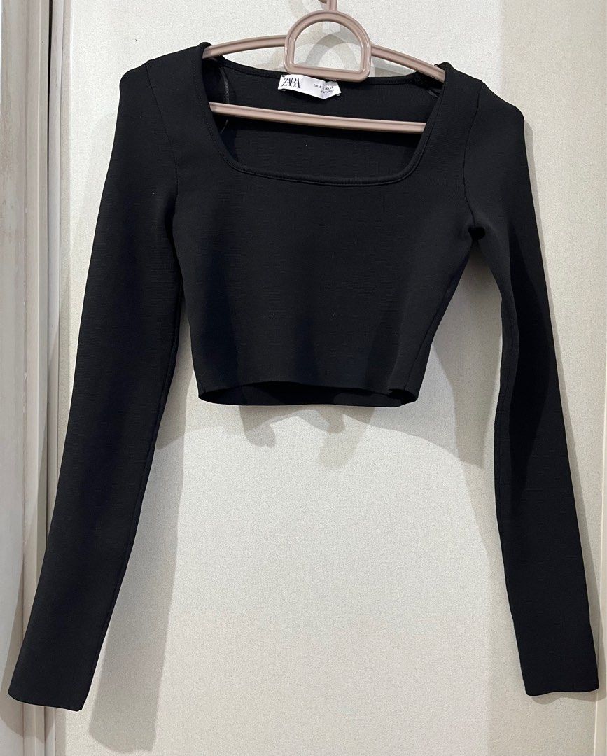 Black Long-sleeves Crop Top, Women's Fashion, Tops, Others Tops on Carousell