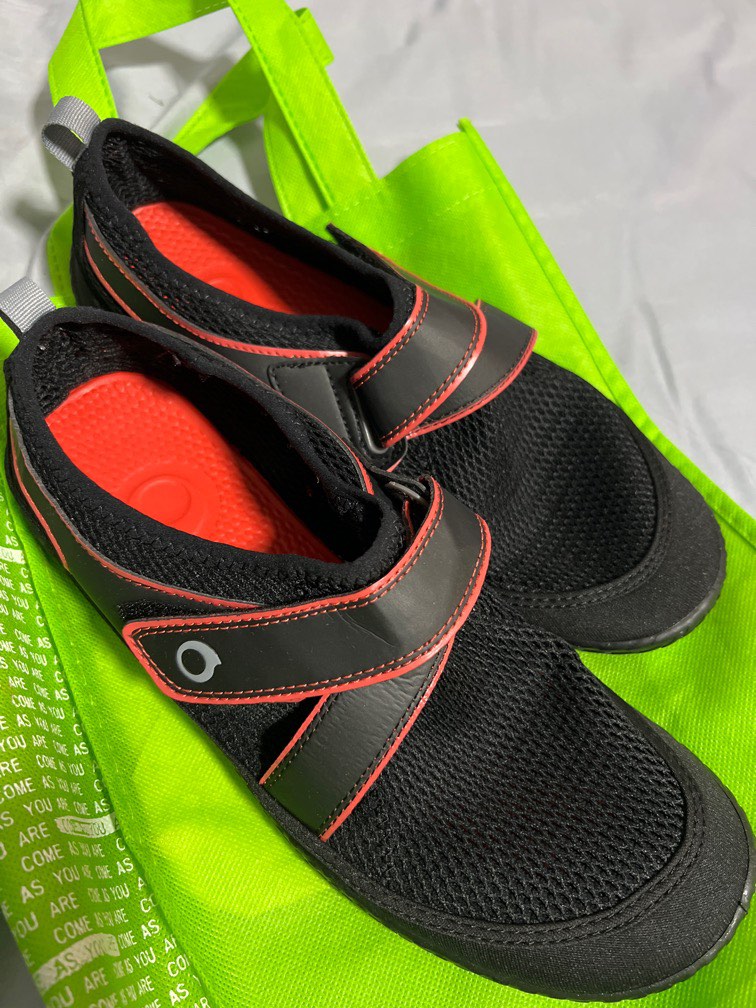 Booties/wet shoes from decathlon, Sports Equipment, Sports & Games