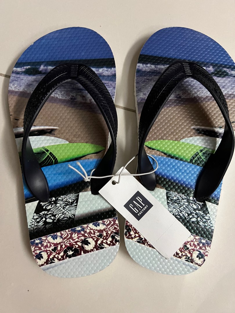 Gap hot sale flip flops