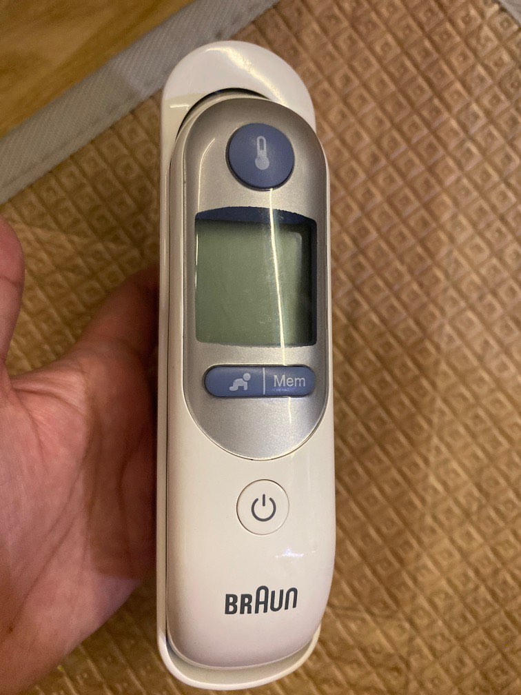 Braun Thermometer Thermoscan, Health & Nutrition, Thermometers on Carousell