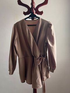 Brown blouse kimono style