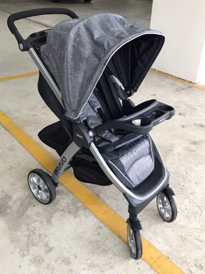Chicco Bravo stroller Keyfit30 carseat Babies Kids Going Out