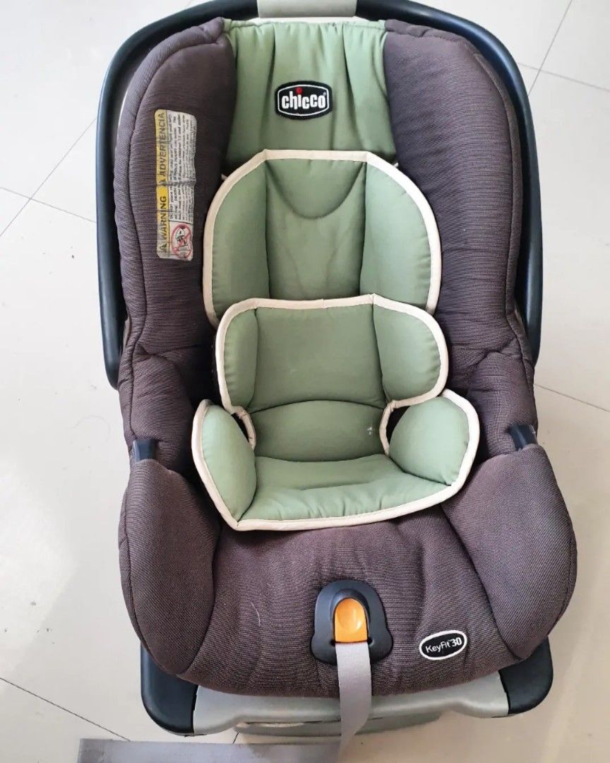 Chicco car deals seat green