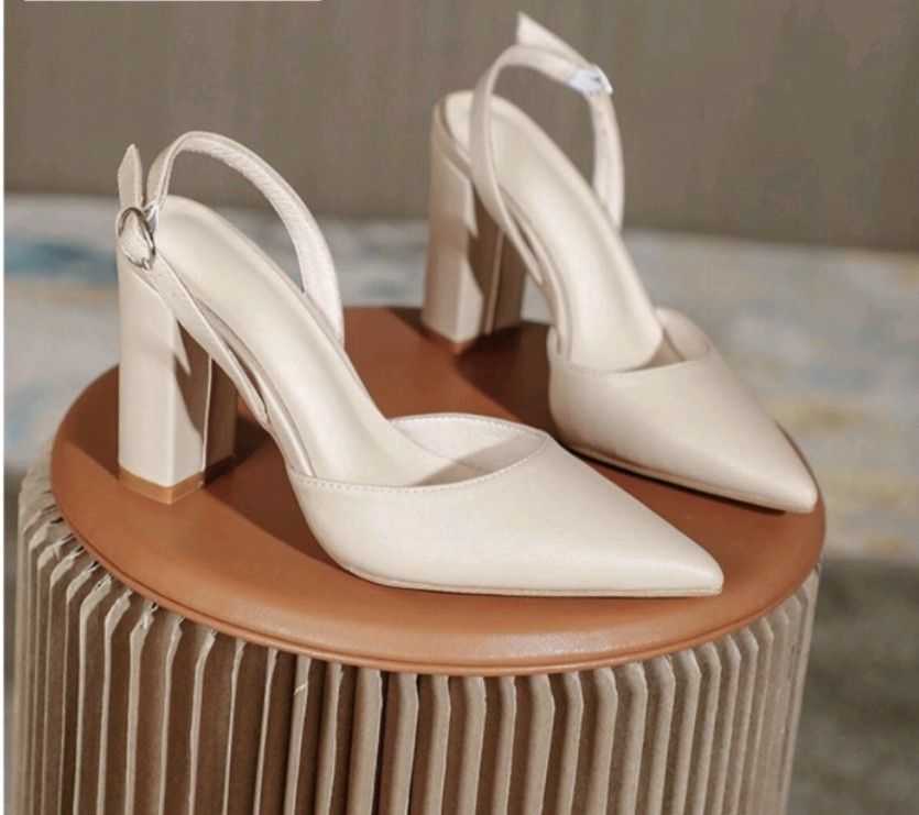 Chunky nude high heels, Women's Fashion, Footwear, Heels on Carousell
