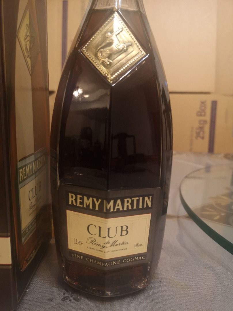 Club de Remy Martin 1L Cognac, Food & Drinks, Alcoholic Beverages on ...