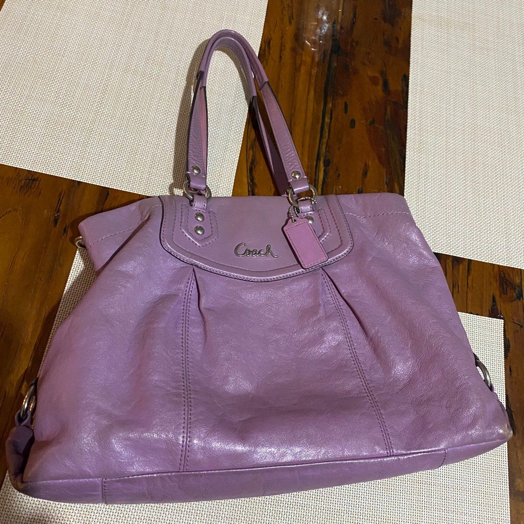 Stylish Coach Leather Bag in Oxblood and Purple
