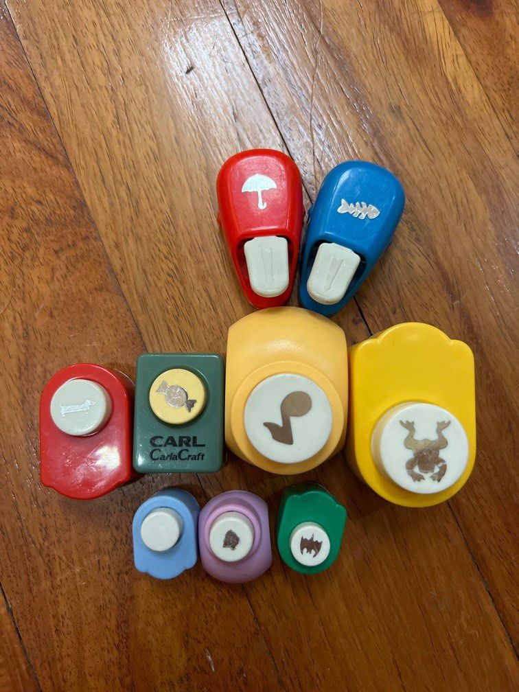 Craft Punchers (Category: Craft Supplies & Tools) located in San Juan City. Submitted by jannnnn__ (Listing ID 1206961853, Image 1). Description: Take all for ₱350 Individual: Big - ₱80 Medium - ₱50 Small - ₱30 Designs: Big - Music Note, Frog Medium - Candy, Fish bone, Umbrella, Dog Small - Snow Flake, Christmas Tree, Bat.