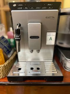 DeLonghi Eletta Plus Espresso and Cappucino Machine