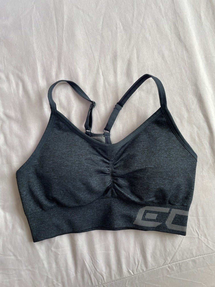 Wiskii Active Wear - Angle Crossover Sports Bra, Women's Fashion, Activewear  on Carousell