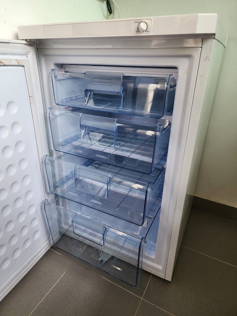 Farfalla Small Size Freezer 120L, TV & Home Appliances, Kitchen