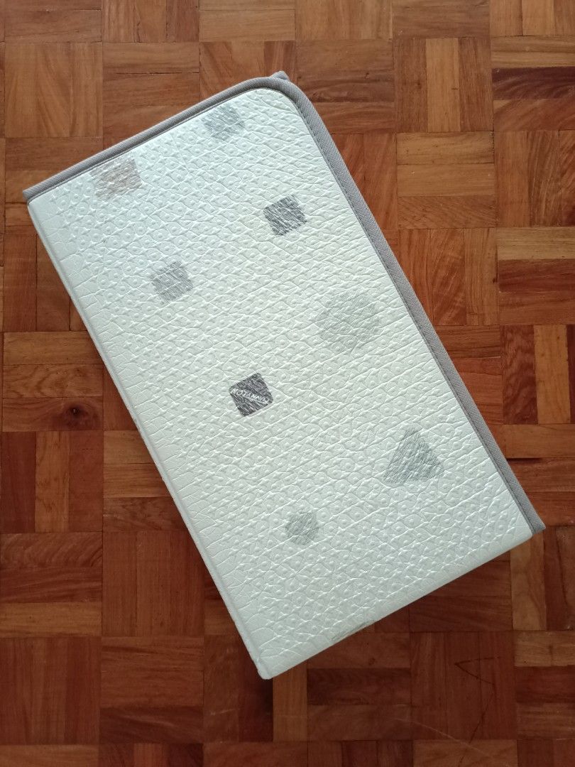 FUNNYLON folding xpe playmat, infant toddler play mat, Babies & Kids, Infant Playtime on Carousell