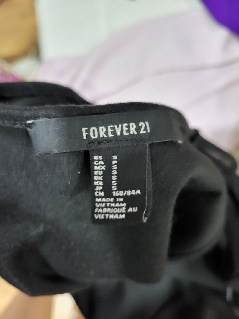 Forever 21 Black Dress See Through (Category: Dresses) located in Valenzuela. Submitted by lieutenant_star (Listing ID 1207107363, Image 2). Description: model 5'2 103lbs waist: 26.5 shoulder: 36inch hips: 35inch Shipping c/o buyer Lalamove/grab Gogo xpress.