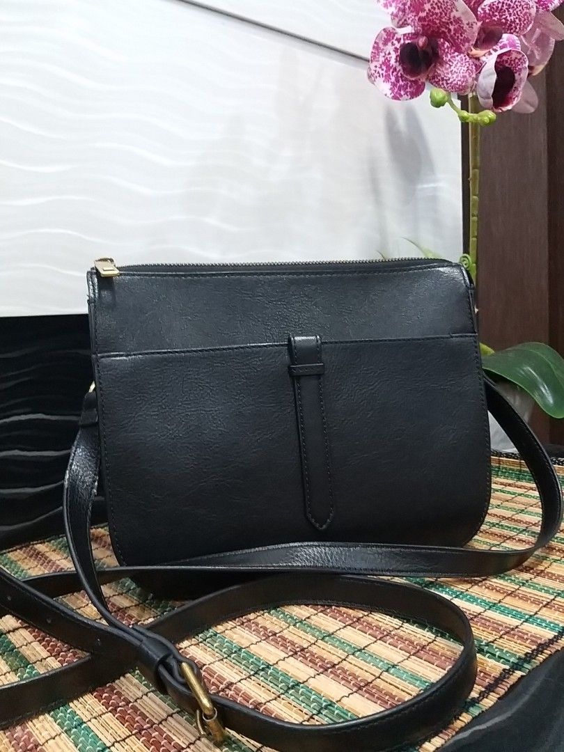 Fossil sydney clearance large crossbody