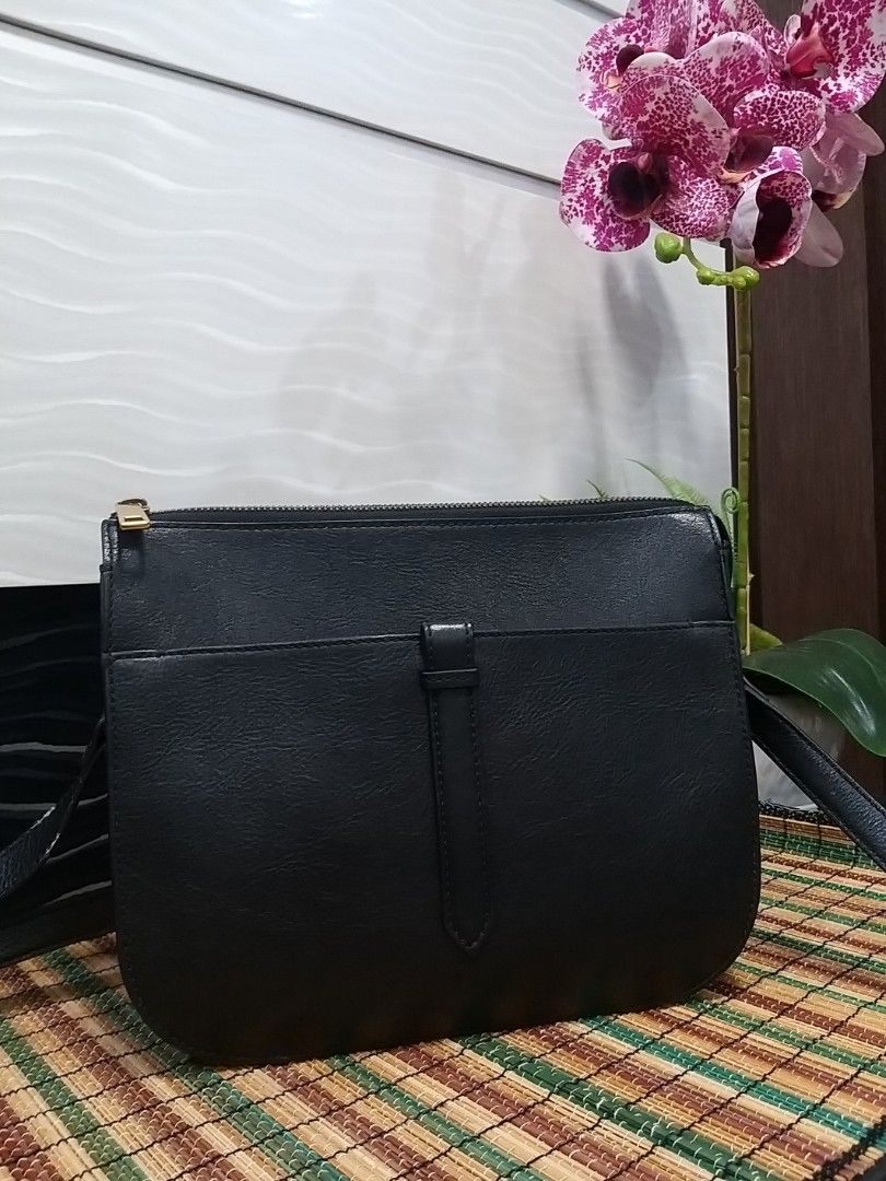 Fossil sydney large crossbody, Women's Fashion, Bags & Wallets, Cross