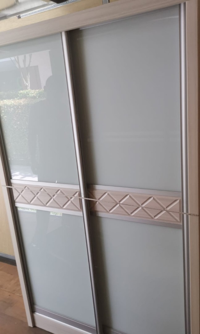 Free delivery wardrobe with sliding door, Furniture & Home Living
