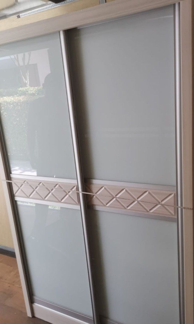 Free delivery wardrobe with sliding door, Furniture & Home Living