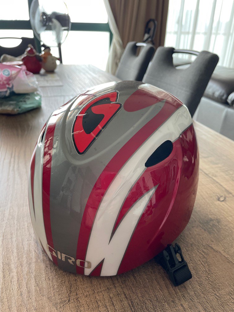 Giro Ski Helmet XS, Sports Equipment, Bicycles & Parts, Parts