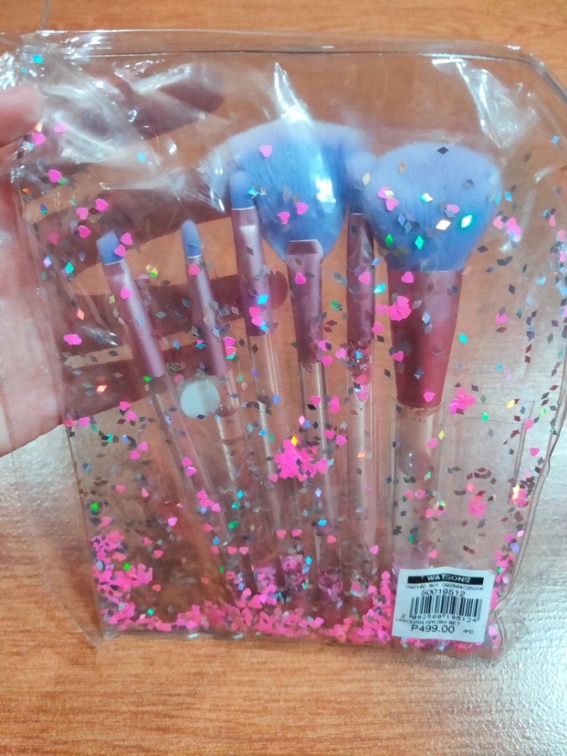 Glittery Unicorn-themed 6 pcs Make-Up Brushes (Category: Makeup) located in Makati City. Submitted by lishey (Listing ID 1207098932, Image 1). Description: Glittery Unicorn-themed 6 pcs Make-Up Brushes Brand New. Never been used. Original Mall (Watson's) Price: Php 499 Selling Price: Php 350 Note: This is originally a 7-piece make-up brushes. Used one of those brushes. Thus, only 6 brushes remained for sale. RFS: Decluttering stuff Mode of Paymen