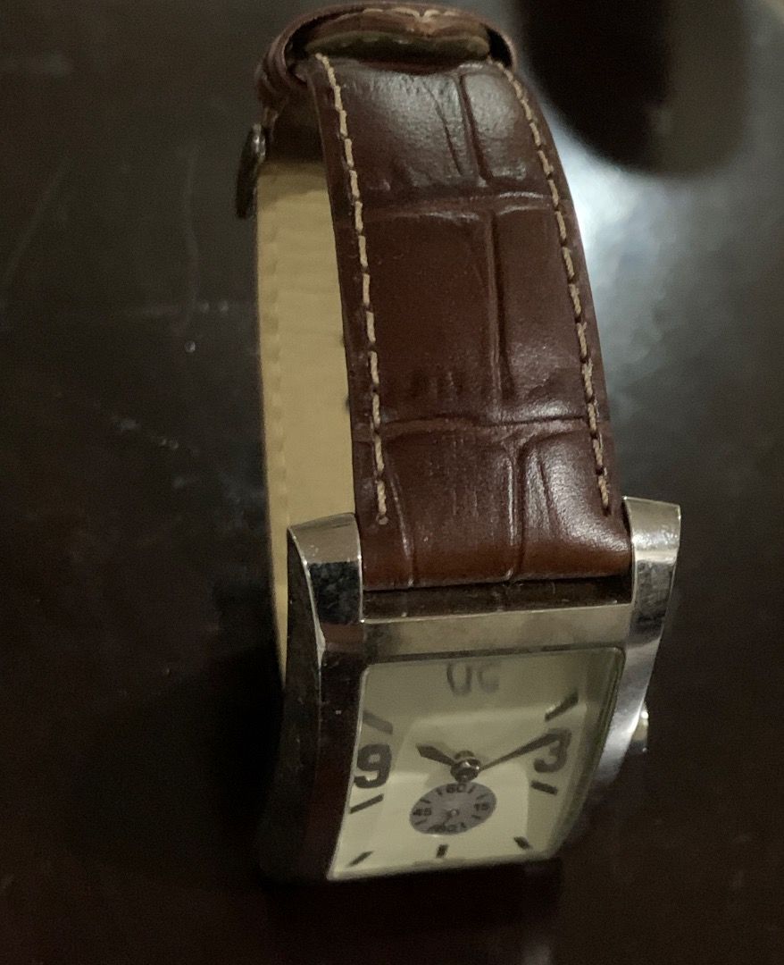 Guess Collection GC Rectangle Swiss Watch, Women's Fashion, Watches ...