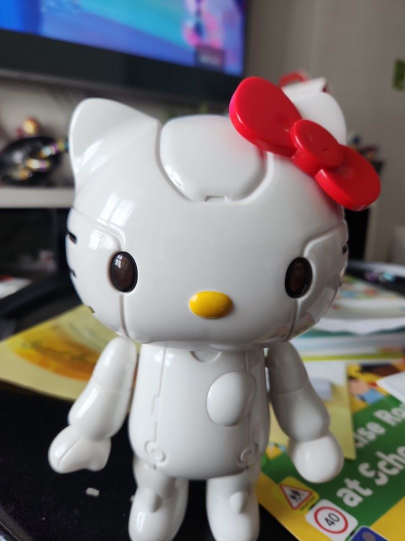 Hello kitty robot, Hobbies & Toys, Toys & Games on Carousell