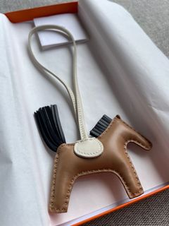 （分類：）位於 。 由 lusfort 提交（商品編號 1206973106，圖片 1）。簡介： 。