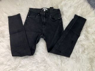 H&M black skinny jeans