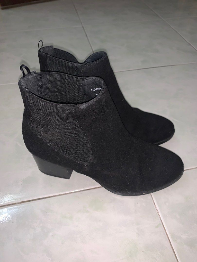 Divided black ankle boots clearance