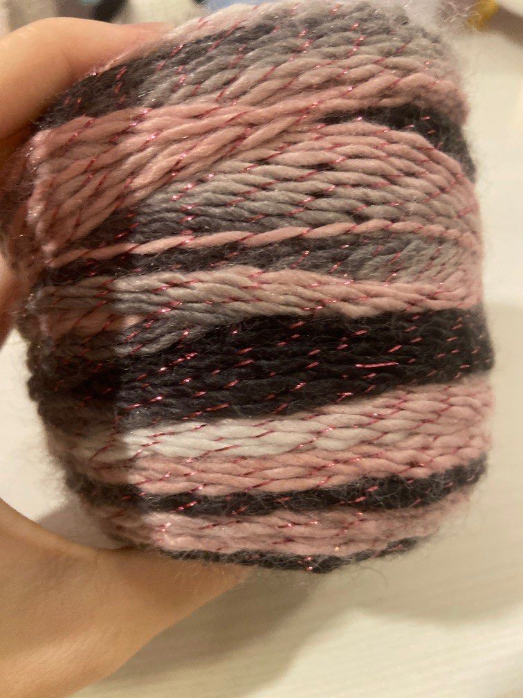 Hobbii Universe XL yarn (Jupiter), Hobbies & Toys, Stationery & Craft, Other Stationery & Craft