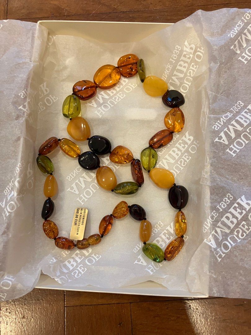 House of amber necklace