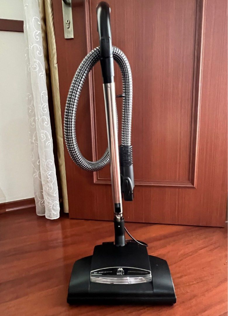 Hyla GST Vacuum Cleaner, TV & Home Appliances, Vacuum Cleaner