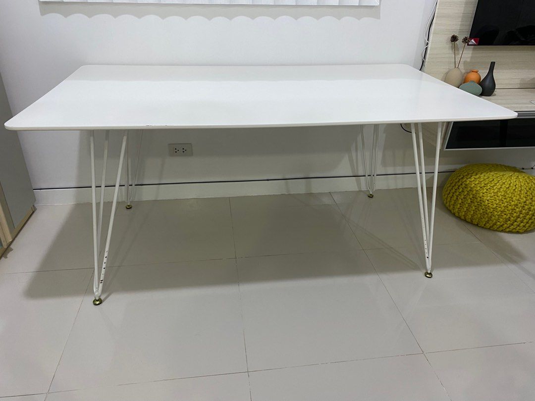 Ikea Le Petite White Dining Table (Category: Tables & Sets) located in Manila. Submitted by mcp3493 (Listing ID 1206936838, Image 1). Description: see measurement in the photos and slight issues..