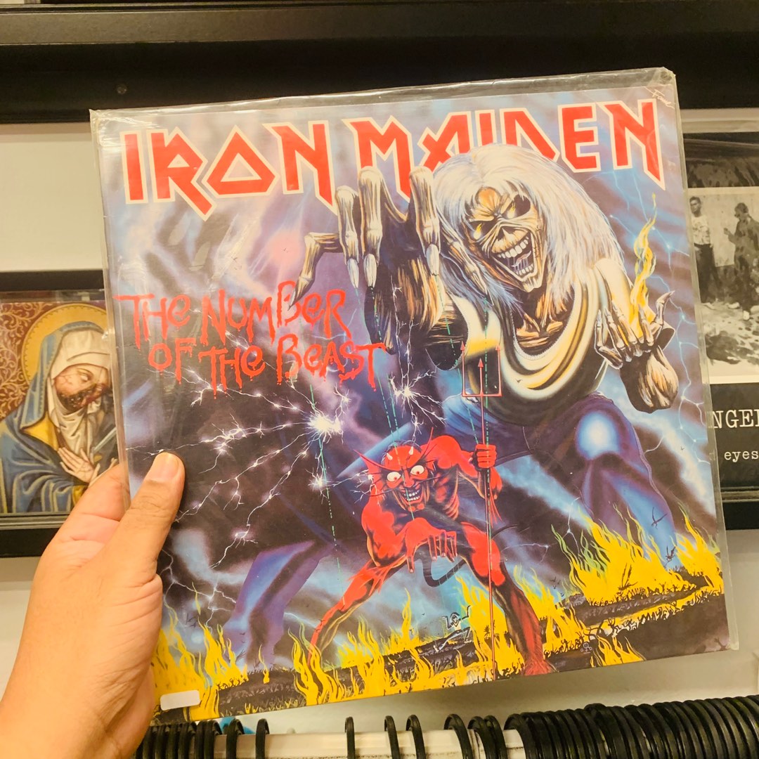 the number of the beasts iron maiden